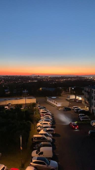 Apartment With A Great View 레이캬비크 외부 사진